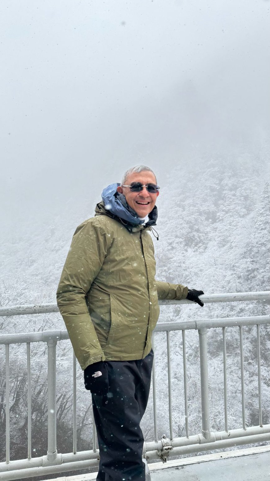 March 30, 2025 — Snowfall in Nikko & Sakura Magic at Meguro River